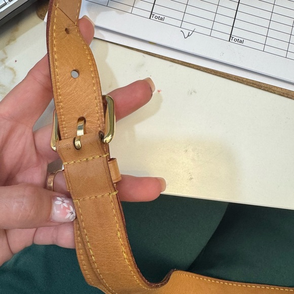 Louis Vuitton Monogram bumbag - Picture 15 of 15